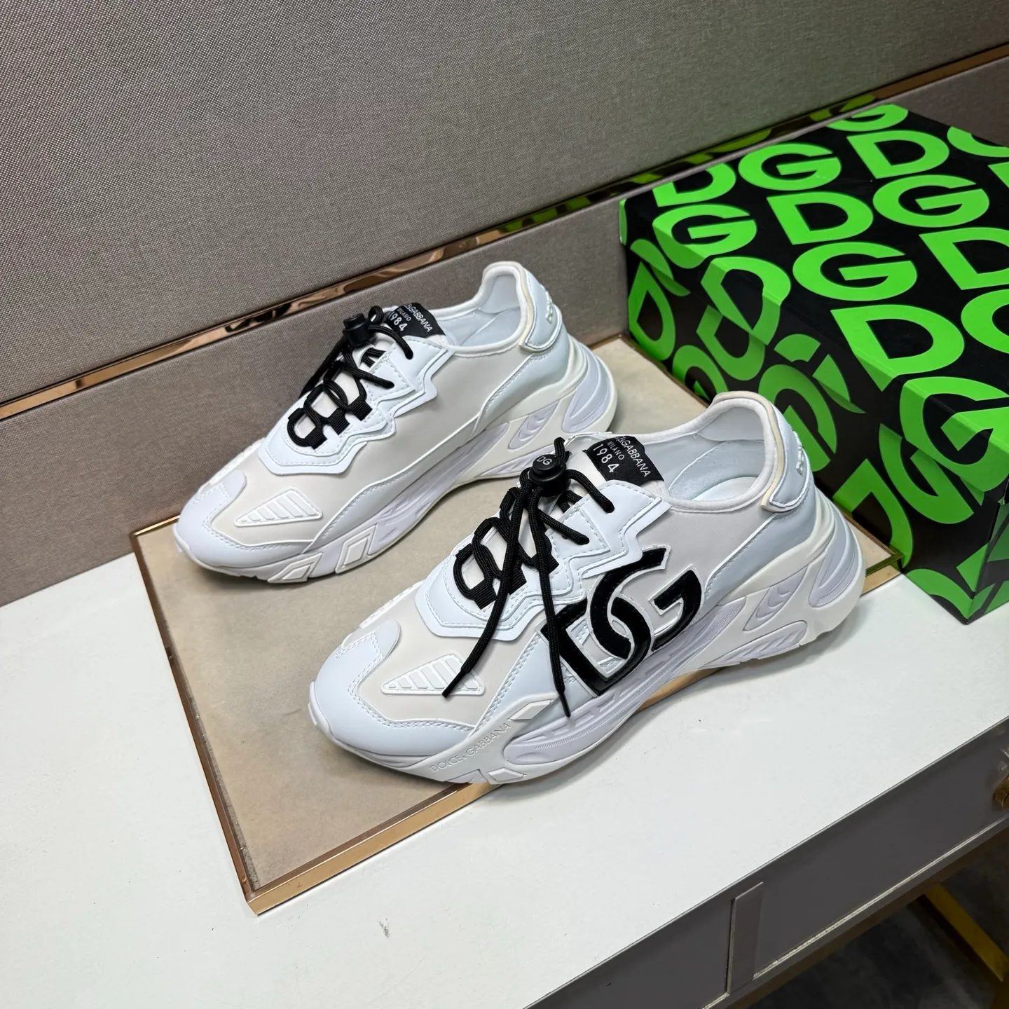 Men's men's shoes 💰pp500【DG～】couple casual shoes 2025z cabinet sales simultaneously 🔶Size: 35-44 #️⃣ 🔷1 color🔜The upper is made of multi-material splicing➕Mesh lining, comfortable and breathable, sole: original comfortable and wear-resistant outsole, ⚠️real thing📱photographed🎬real thing is better📢📢📢